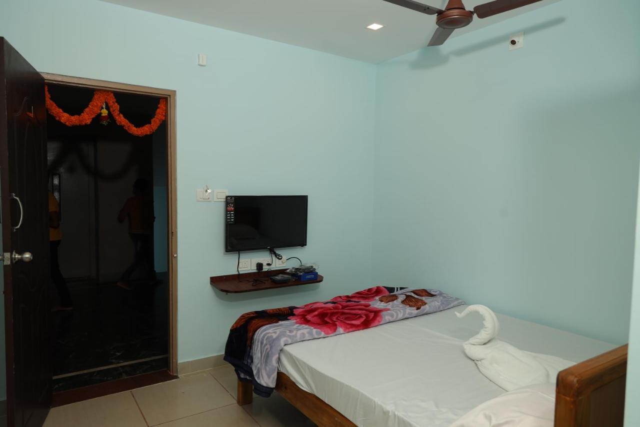 Hôtel Shree Manjushree Residency à Udupi Extérieur photo